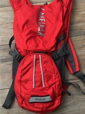 CamelBak Rogue light Hydration Pack - Red
